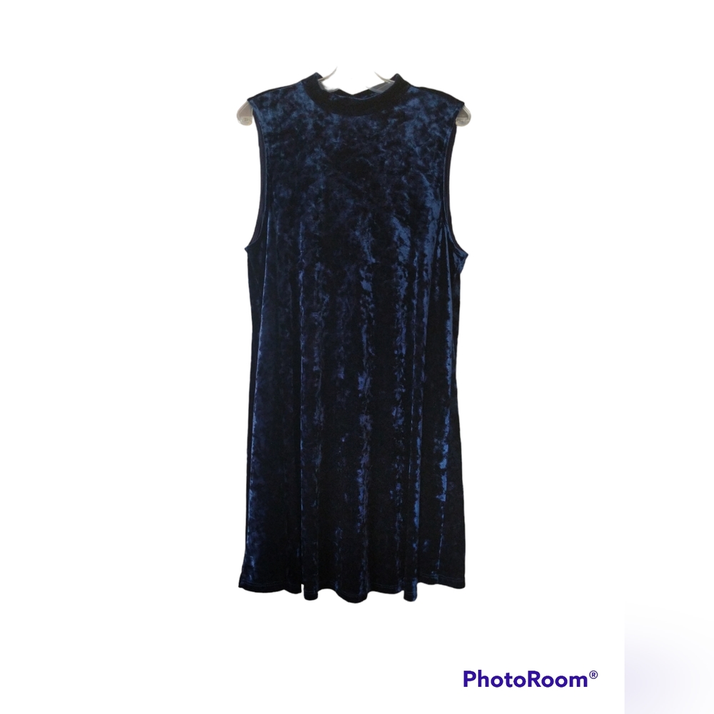 Crushed velvet swing dress